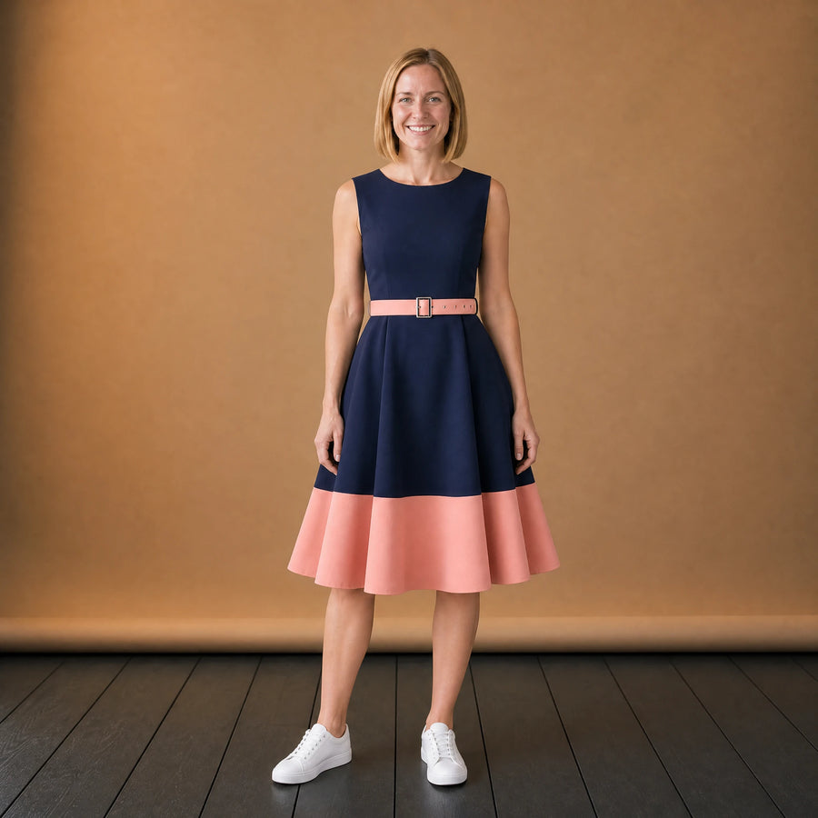 Robe Années 80 Bicolore avec Ceinture Assortie - VETEMENT Studio FEMME