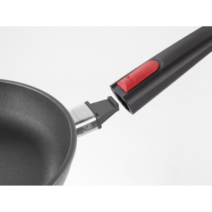 Woll, Gusspfanne Titanium Nowo 20 cm, flach mit Sicherheitsglasdeckel
