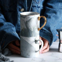 tasse-a-cafe-vintage-en-marbre