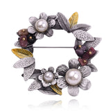 broche-couronne-de-perles-vintage-classique