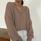 Pull-en-Laine-Col-V-Femme 