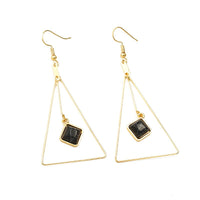 annees-80-boucle-d-oreille-femme-triangle-des