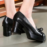 escarpin-retro-a-talon-noire